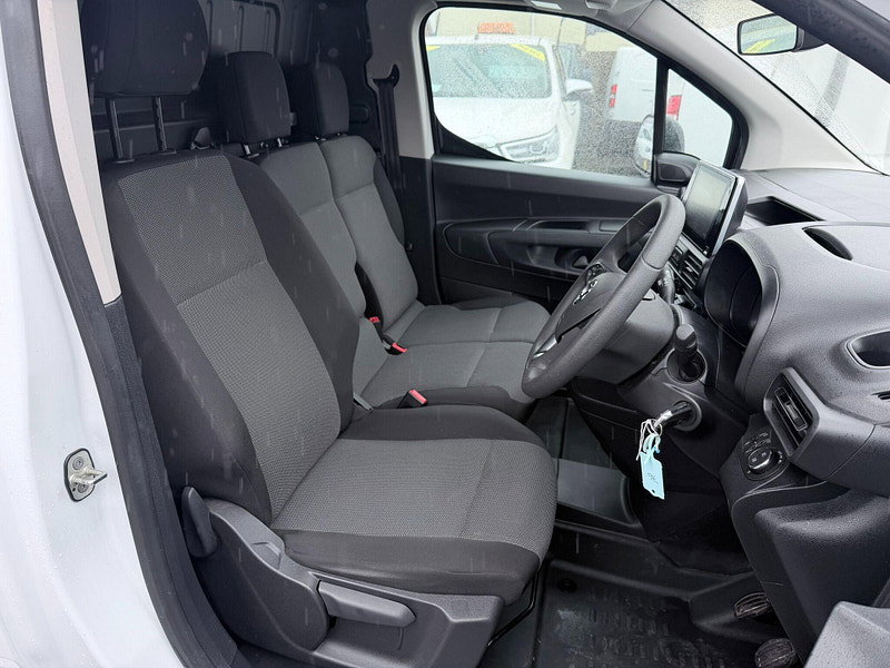 Vauxhall Combo 1.5 Turbo D 2300 Pro L1 H1 Euro 6 (s/s) 5dr 5dr Manual 2026