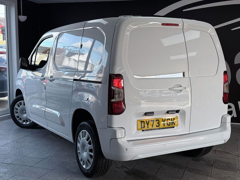 Vauxhall Combo 1.5 Turbo D 2300 Pro L1 H1 Euro 6 (s/s) 5dr 5dr Manual 2026