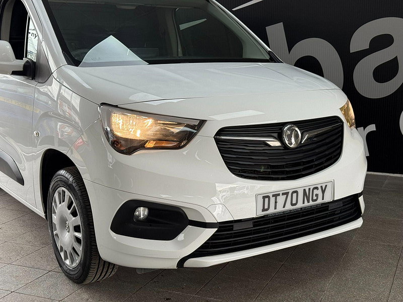 Vauxhall Combo 1.5 Turbo D 2300 Sportive L1 H1 Euro 6 4dr 4dr Manual 2026