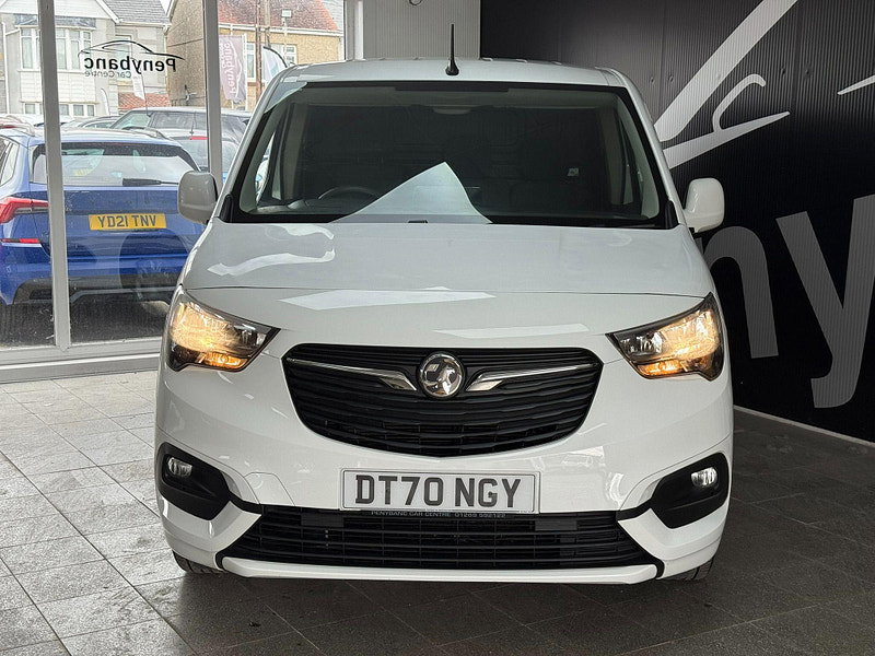 Vauxhall Combo 1.5 Turbo D 2300 Sportive L1 H1 Euro 6 4dr 4dr Manual 2026