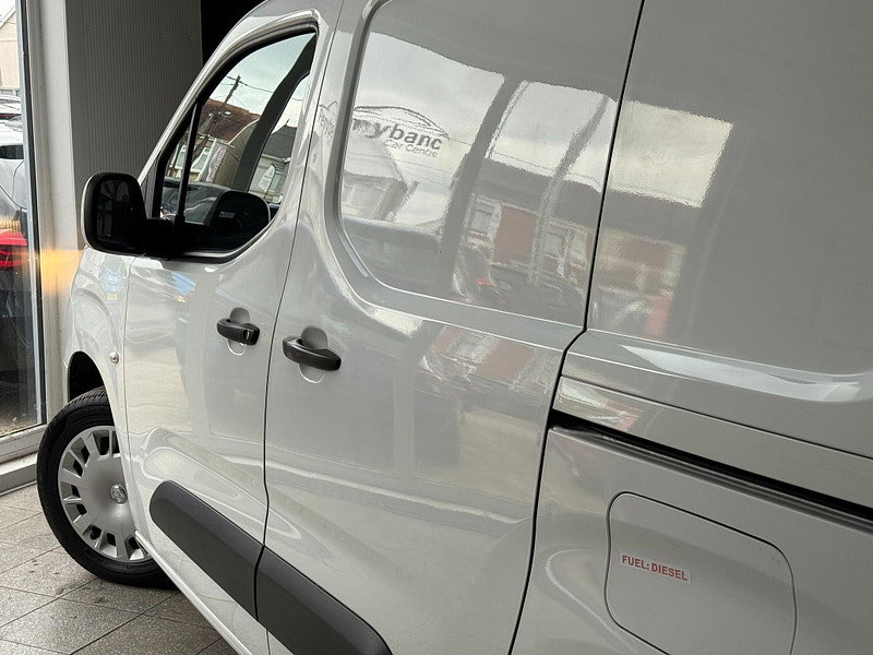 Vauxhall Combo 1.5 Turbo D 2300 Sportive L1 H1 Euro 6 4dr 4dr Manual 2026