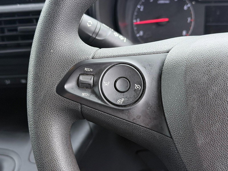 Vauxhall Combo 1.5 Turbo D 2300 Sportive L1 H1 Euro 6 5dr 5dr Manual 2026