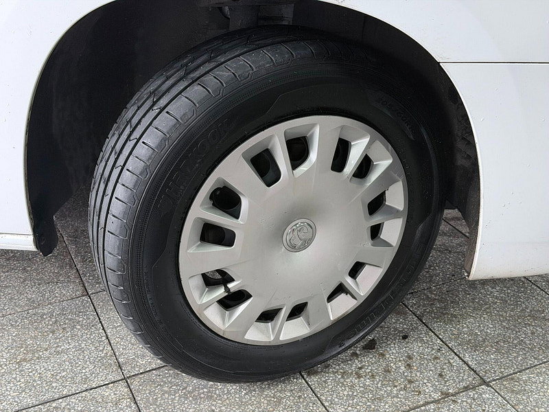 Vauxhall Combo 1.5 Turbo D 2300 Sportive L1 H1 Euro 6 5dr 5dr Manual 2026