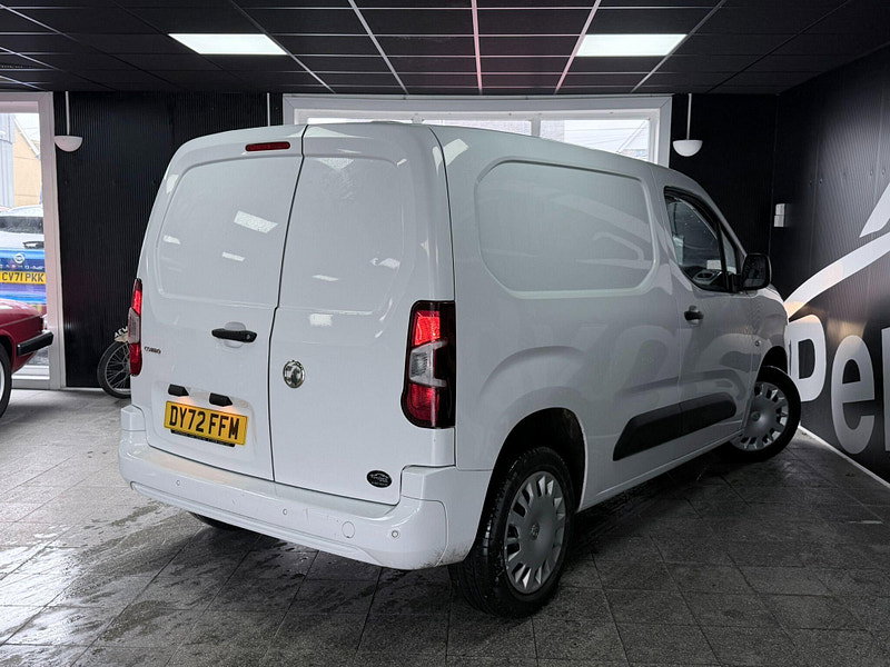 Vauxhall Combo 1.5 Turbo D 2300 Sportive L1 H1 Euro 6 5dr 5dr Manual 2026