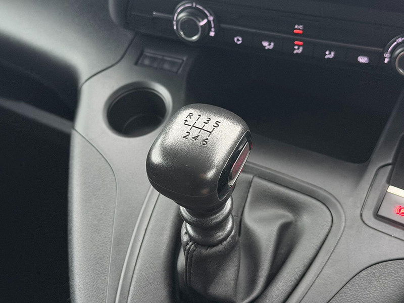 Vauxhall Combo 1.5 Turbo D 2300 Sportive L2 H1 Euro 6 4dr 4dr Manual 2026