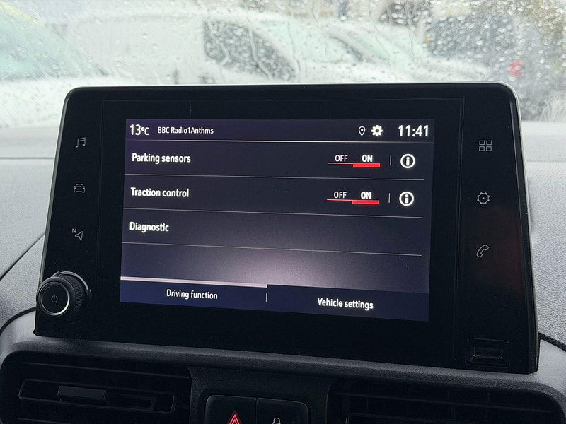 Vauxhall Combo 1.5 Turbo D 2300 Sportive L2 H1 Euro 6 4dr 4dr Manual 2026