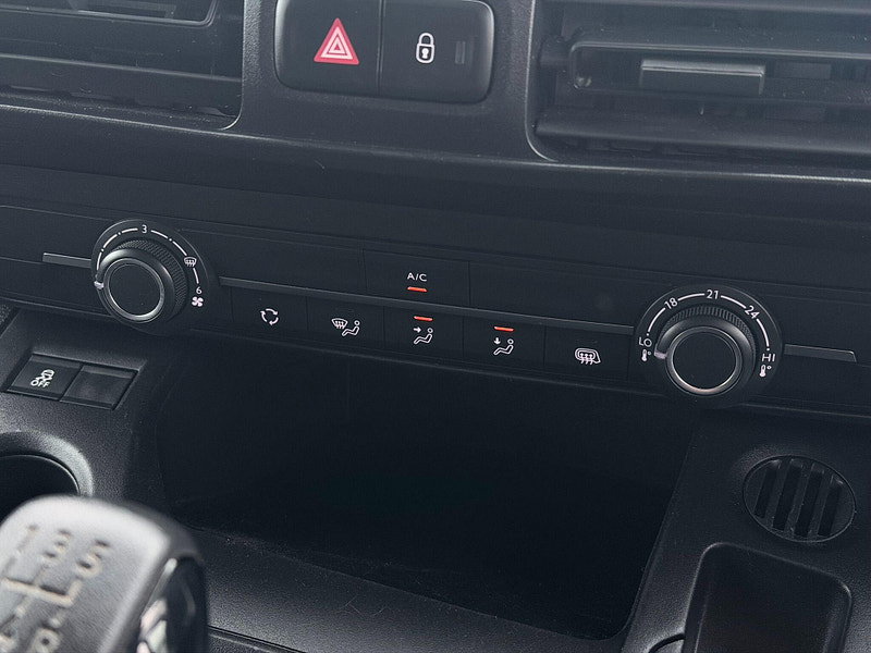 Vauxhall Combo 1.5 Turbo D 2300 Sportive L2 H1 Euro 6 (s/s) 4dr 4dr Manual 2026