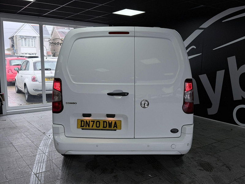 Vauxhall Combo 1.5 Turbo D 2300 Sportive L2 H1 Euro 6 (s/s) 4dr 4dr Manual 2026
