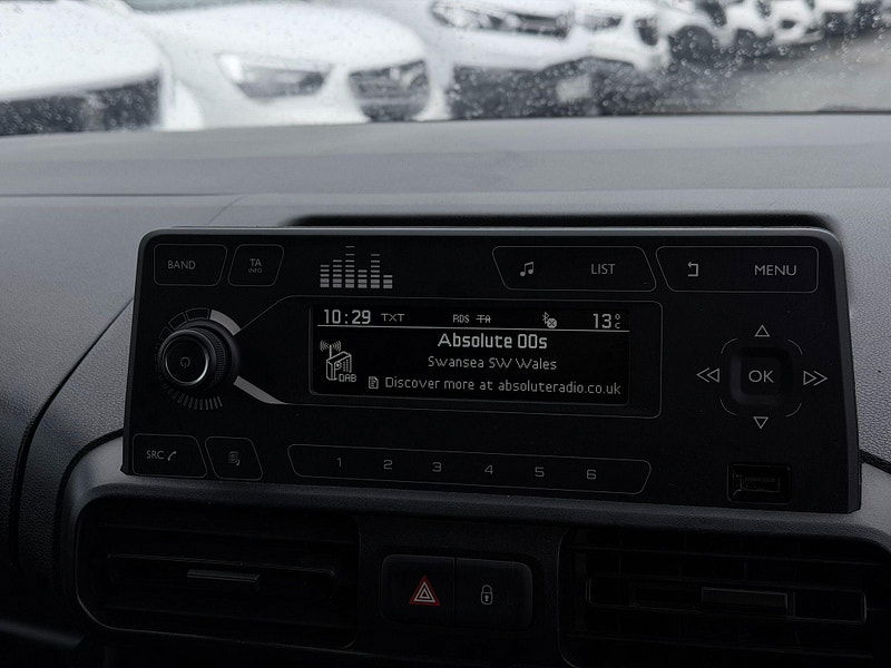 Vauxhall Combo 1.5 Turbo D 2300 Sportive L2 H1 Euro 6 (s/s) 4dr 4dr Manual 2026