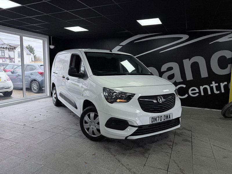 Vauxhall Combo 1.5 Turbo D 2300 Sportive L2 H1 Euro 6 (s/s) 4dr 4dr Manual 2026
