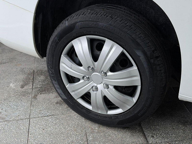 Vauxhall Combo 1.5 Turbo D 2300 Sportive L2 H1 Euro 6 (s/s) 4dr 4dr Manual 2026