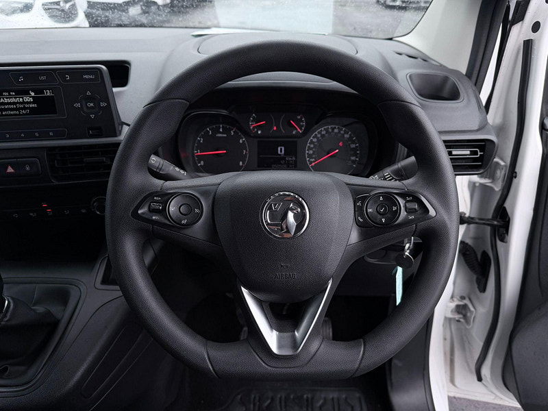 Vauxhall Combo 1.5 Turbo D 2300 Sportive L2 H1 Euro 6 (s/s) 4dr 4dr Manual 2026
