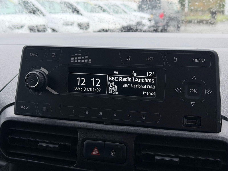 Vauxhall Combo 1.5 Turbo D 2300 Sportive L2 H1 Euro 6 (s/s) 4dr 4dr Manual 2026