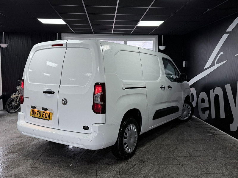 Vauxhall Combo 1.5 Turbo D 2300 Sportive L2 H1 Euro 6 (s/s) 4dr 4dr Manual 2026