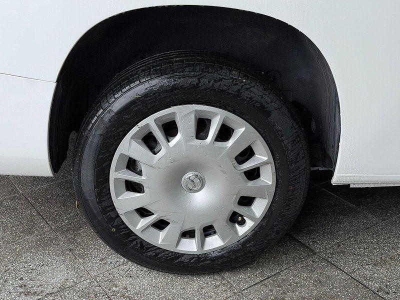 Vauxhall Combo 1.5 Turbo D 2300 Sportive L2 H1 Euro 6 (s/s) 4dr 4dr Manual 2026