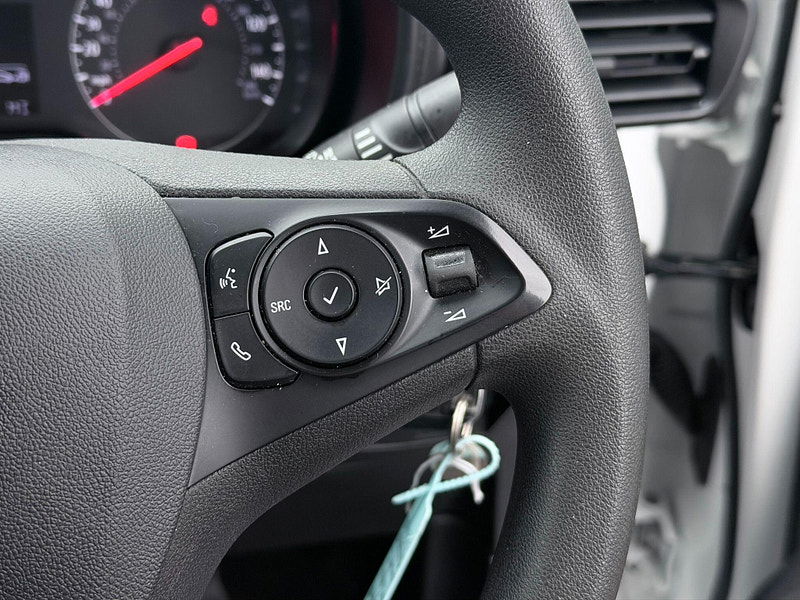 Vauxhall Combo 1.5 Turbo D 2300 Sportive L2 H1 Euro 6 (s/s) 4dr 4dr Manual 2026