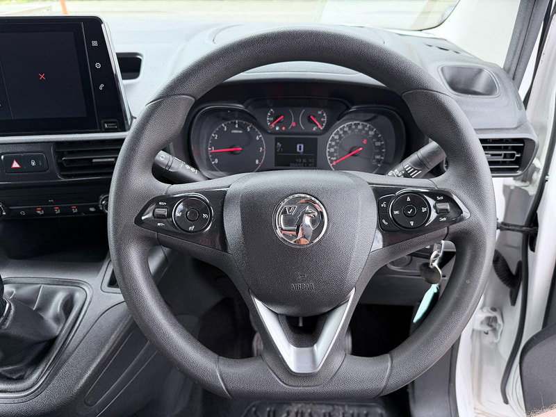 Vauxhall Combo 1.6 Turbo D 2300 Sportive L1 H1 Euro 6 (s/s) 4dr 4dr Manual 2026