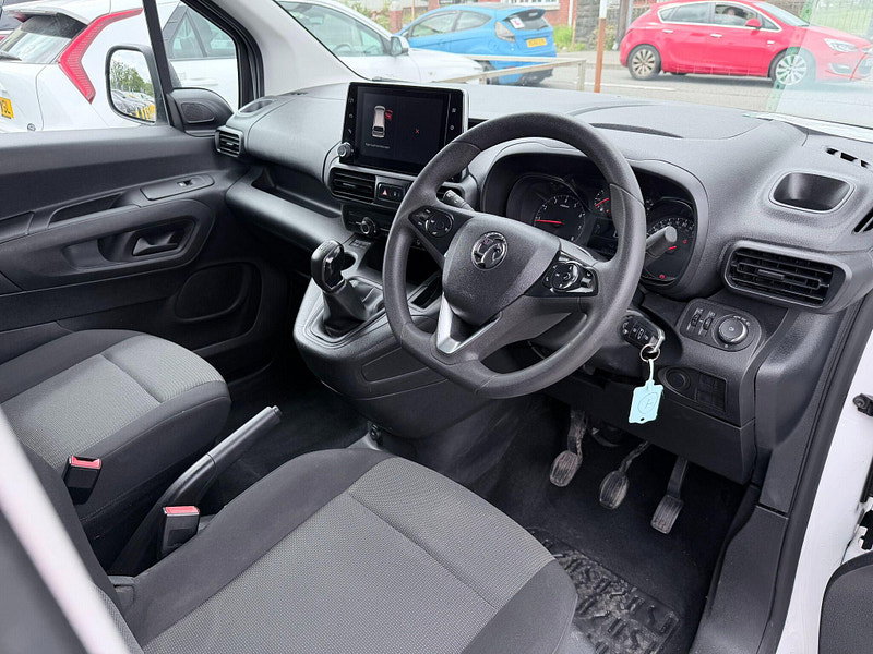 Vauxhall Combo 1.6 Turbo D 2300 Sportive L1 H1 Euro 6 (s/s) 4dr 4dr Manual 2026