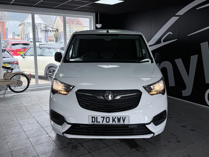 Vauxhall Combo 1.6 Turbo D 2300 Sportive L1 H1 Euro 6 (s/s) 4dr 4dr Manual 2026