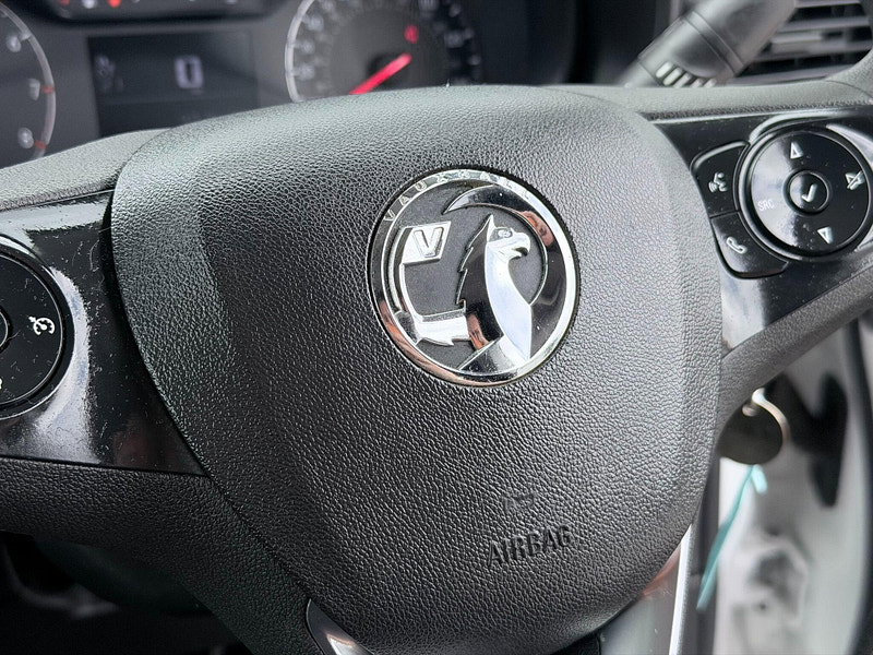 Vauxhall Combo 1.6 Turbo D 2300 Sportive L1 H1 Euro 6 (s/s) 4dr 4dr Manual 2026