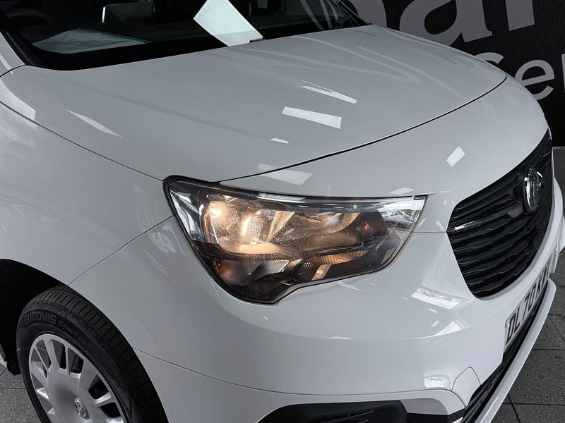 Vauxhall Combo 1.6 Turbo D 2300 Sportive L1 H1 Euro 6 (s/s) 4dr 4dr Manual 2026