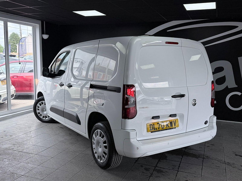 Vauxhall Combo 1.6 Turbo D 2300 Sportive L1 H1 Euro 6 (s/s) 4dr 4dr Manual 2026