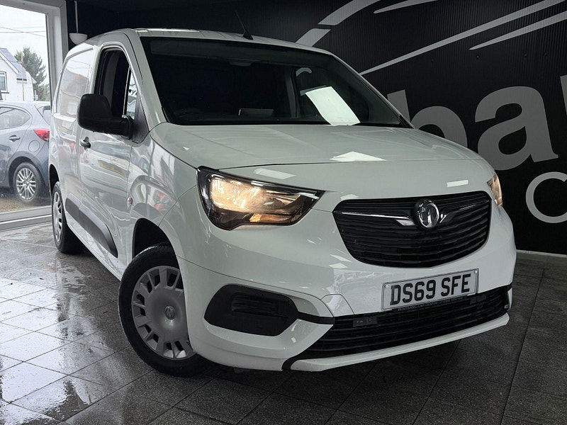 Vauxhall Combo 1.6 Turbo D 2300 Sportive L1 H1 Euro 6 (s/s) 4dr 4dr Manual 2026