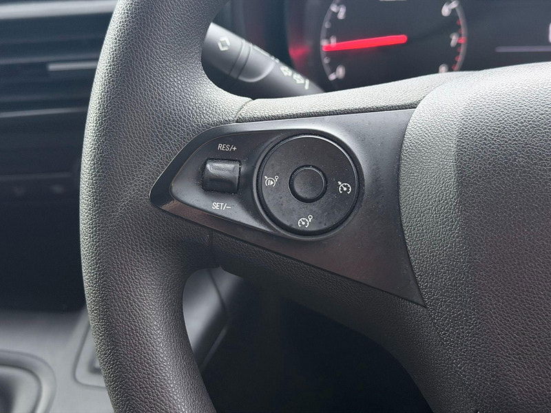 Vauxhall Combo 1.6 Turbo D 2300 Sportive L1 H1 Euro 6 (s/s) 4dr 4dr Manual 2026