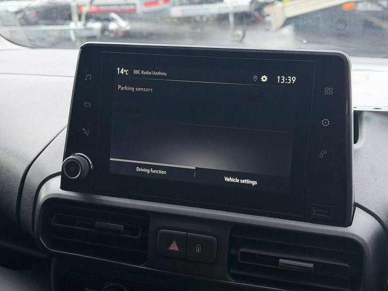 Vauxhall Combo 1.6 Turbo D 2300 Sportive L1 H1 Euro 6 (s/s) 4dr 4dr Manual 2026