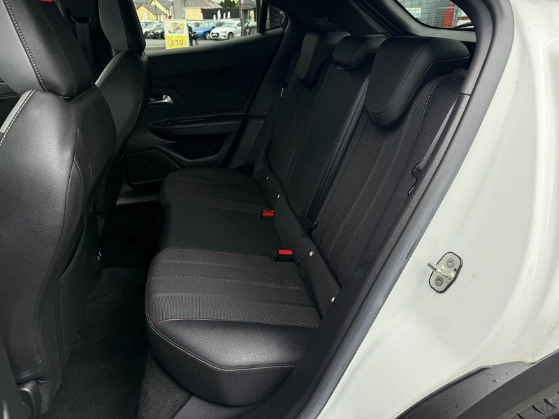 Vauxhall Mokka 1.2 Turbo SRi Premium Euro 6 (s/s) 5dr 5dr Manual 2026