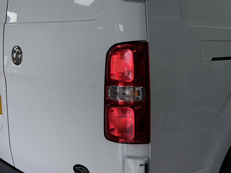 Vauxhall Vivaro 1.5 Turbo D 2900 Sportive L2 H1 Euro 6 (s/s) 5dr 5dr Manual 2026