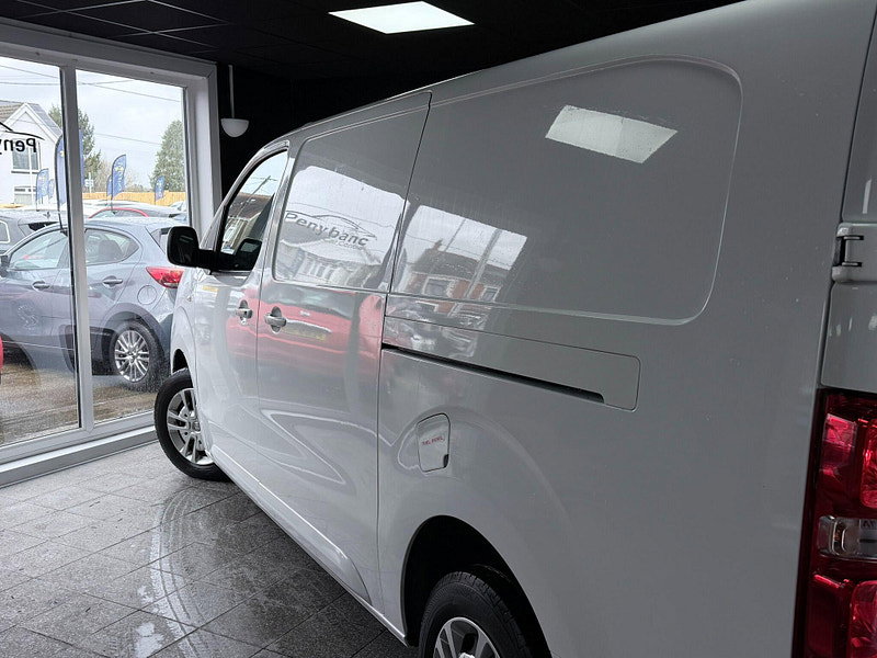 Vauxhall Vivaro 1.5 Turbo D 2900 Sportive L2 H1 Euro 6 (s/s) 5dr 5dr Manual 2026