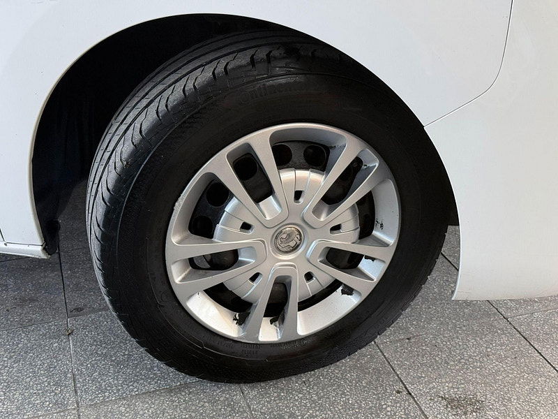 Vauxhall Vivaro 2.0 Turbo D 3100 Sportive Auto L2 H1 Euro 6 (s/s) 5dr 5dr Automatic 2026