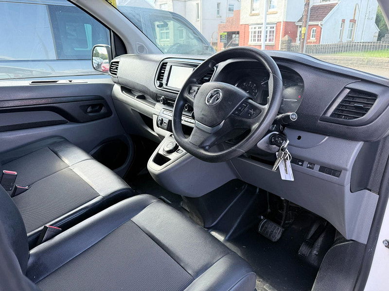 Vauxhall Vivaro 2.0 Turbo D 3100 Sportive Auto L2 H1 Euro 6 (s/s) 5dr 5dr Automatic 2026