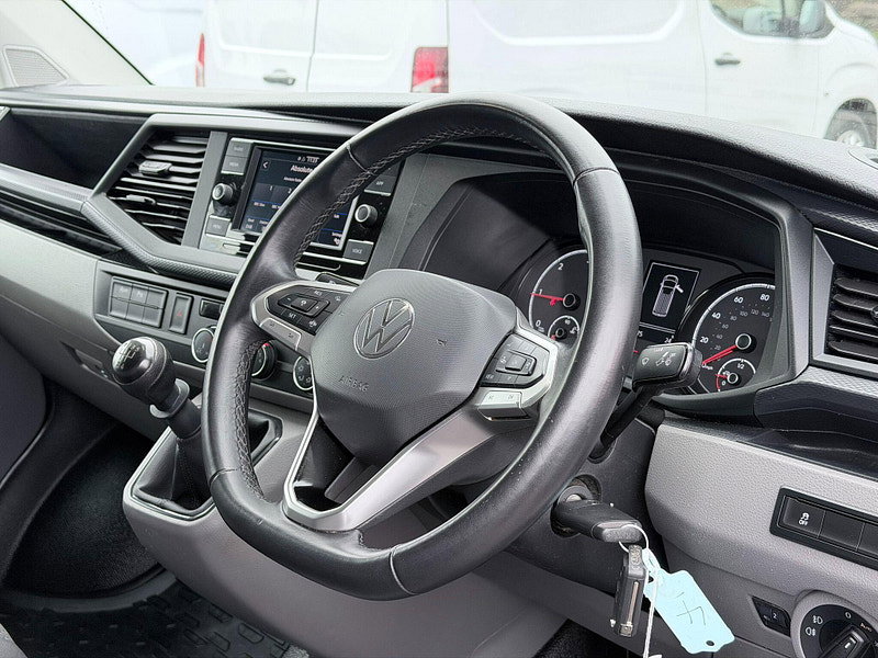 Volkswagen Transporter 2.0 TDI T28 Highline FWD SWB Euro 6 (s/s) 5dr 5dr Manual 2026