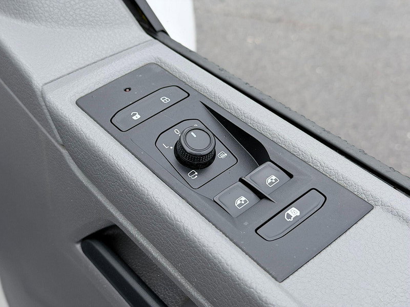 Volkswagen Transporter 2.0 TDI T28 Highline FWD SWB Euro 6 (s/s) 5dr 5dr Manual 2026