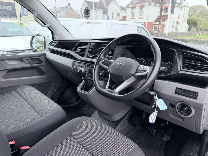 Volkswagen Transporter 2.0 TDI T28 Highline FWD SWB Euro 6 (s/s) 5dr 5dr Manual 2026