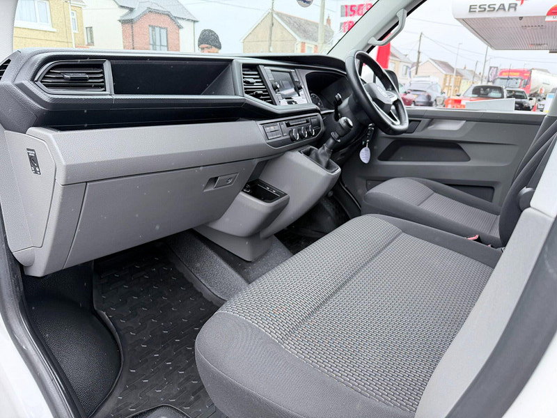 Volkswagen Transporter 2.0 TDI T28 Highline FWD SWB Euro 6 (s/s) 5dr 5dr Manual 2026
