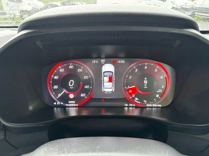 Volvo XC40 1.5 T3 R-Design Auto Euro 6 (s/s) 5dr 5dr Automatic 2026