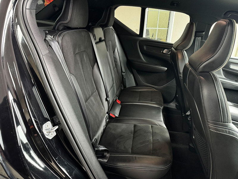 Volvo XC40 1.5 T3 R-Design Auto Euro 6 (s/s) 5dr 5dr Automatic 2026