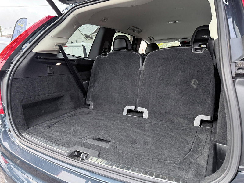 Volvo XC90 2.0 B5 MHEV Momentum Auto 4WD Euro 6 (s/s) 5dr 5dr Automatic 2026