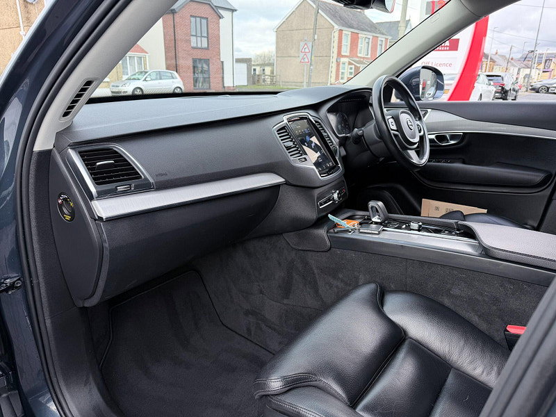 Volvo XC90 2.0 B5 MHEV Momentum Auto 4WD Euro 6 (s/s) 5dr 5dr Automatic 2026