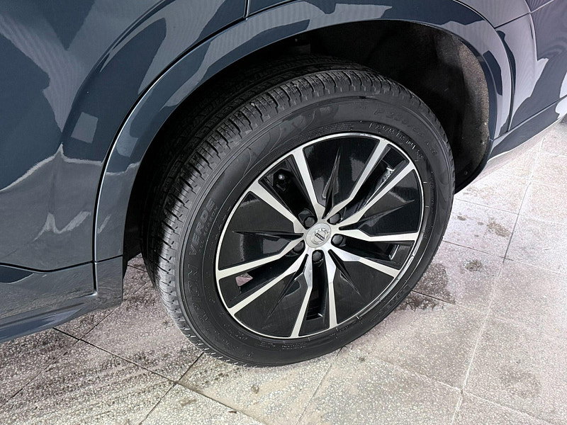 Volvo XC90 2.0 B5 MHEV Momentum Auto 4WD Euro 6 (s/s) 5dr 5dr Automatic 2026