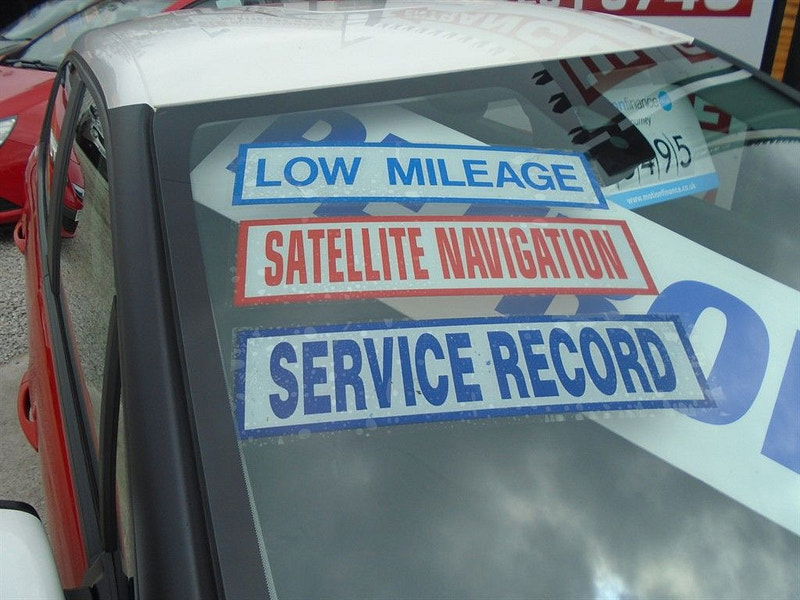 Citroen C3 1.2L Feel PureTech S/S Hatchback 5dr Petrol Manual Euro 6 (82 bhp) 5dr Manual 2025