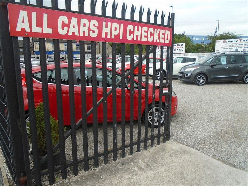 Citroen C3 1.2L Feel PureTech S/S Hatchback 5dr Petrol Manual Euro 6 (82 bhp) 5dr Manual 2025