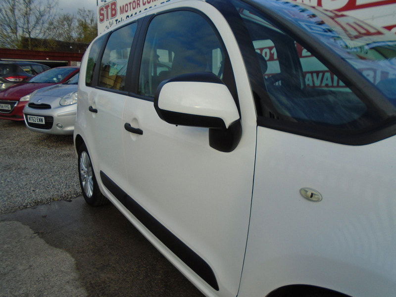 Citroen C3 Picasso 1.6L VTR+ HDi MPV 5dr Diesel Manual Euro 5 (90 bhp) 5dr Manual 2025