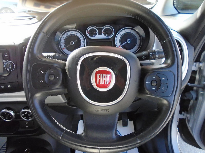 Fiat 500L 1.4 Pop Star MPV 5dr Petrol Manual Euro 6 (95 bhp) 5dr Manual 2026