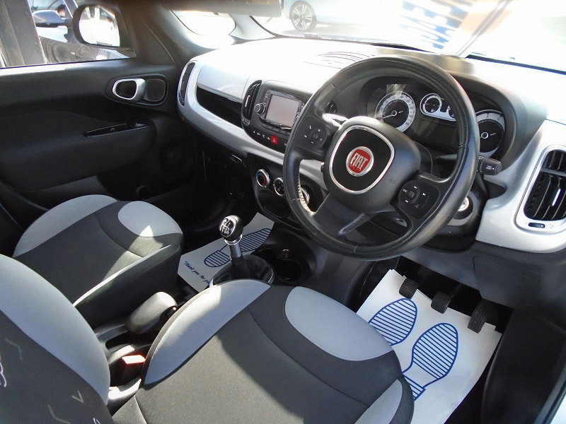 Fiat 500L 1.4 Pop Star MPV 5dr Petrol Manual Euro 6 (95 bhp) 5dr Manual 2026