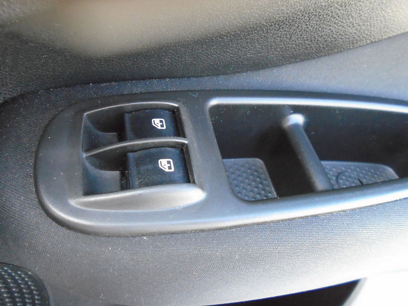 Fiat 500L 1.4 Pop Star MPV 5dr Petrol Manual Euro 6 (95 bhp) 5dr Manual 2026