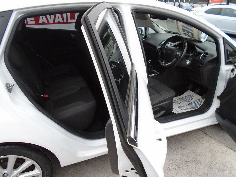 Ford Fiesta 1.5L Titanium TDCi Hatchback 5dr Diesel Manual Euro 6 (74 bhp) 5dr Manual 2025